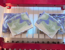 Load image into Gallery viewer, Lavender Mint Goat Milk Soap