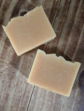 Load image into Gallery viewer, Lemongrass Lavender Goat Milk Soap