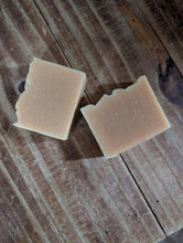 Load image into Gallery viewer, Lemongrass Lavender Goat Milk Soap