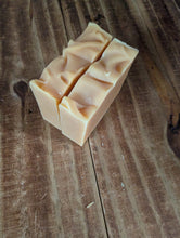 Load image into Gallery viewer, Lemongrass Lavender Goat Milk Soap